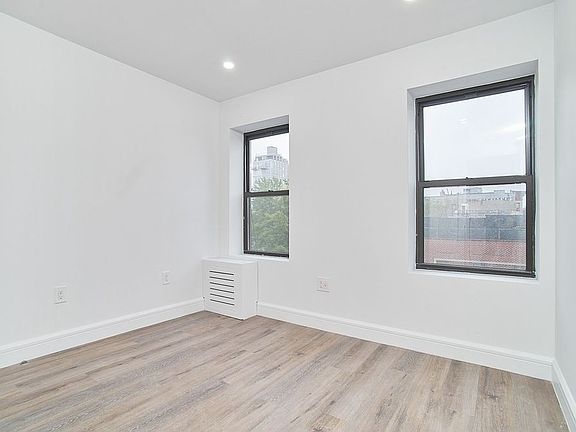 3rd image of 485 Lafayette Ave APT 4