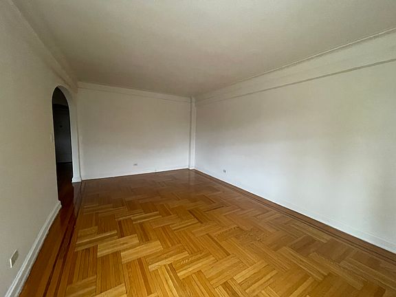 2nd image of 4109 41st St APT 4