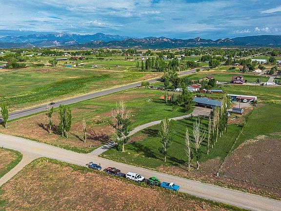 3rd image of 33 Meadow Road