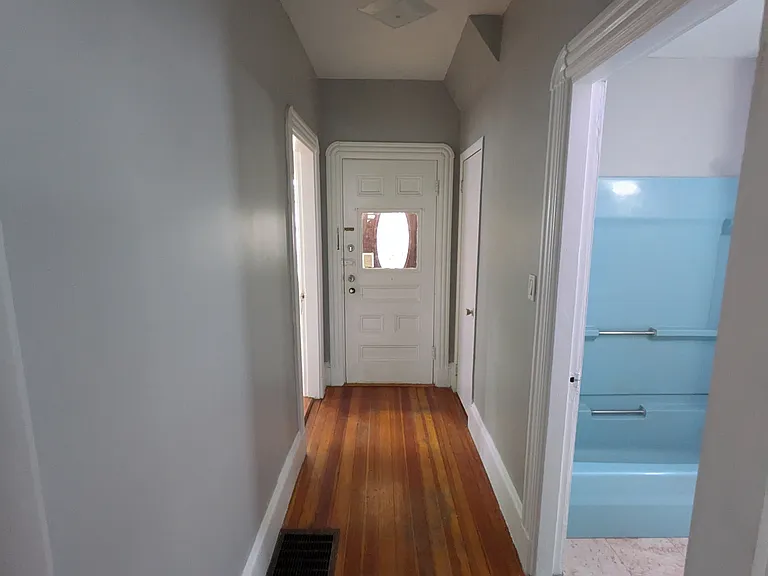 51 Glendale St #1A — Photo 4
