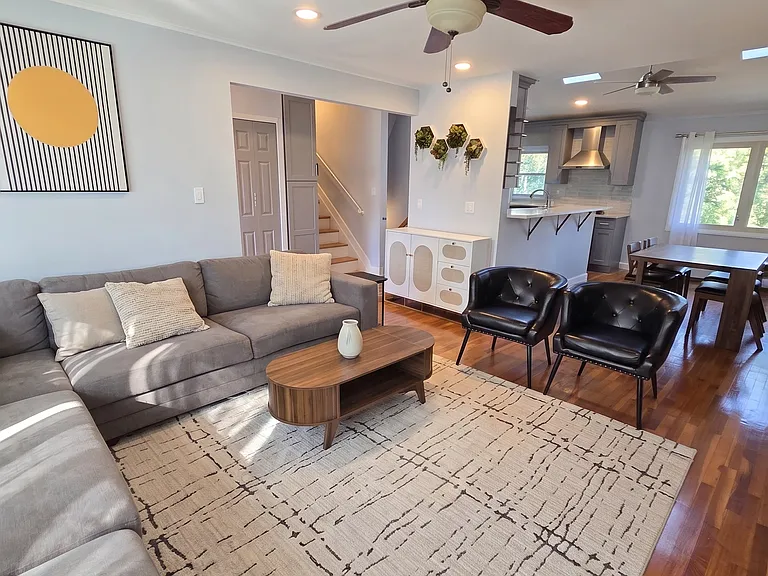 54 Jerome Ave — Photo 7