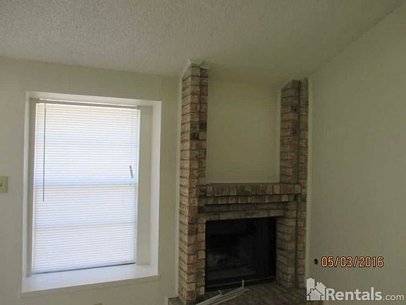 2nd image of 696 White Cliffs Dr APT A