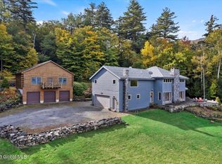 2607 Goldey Rd, Huletts Landing, NY 12841