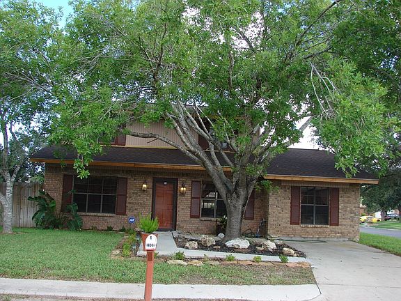 2nd image of 2302 Mariposa Ln