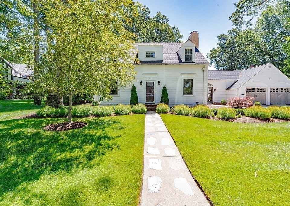 19 Eton Rd, Longmeadow, MA 01106 Zillow