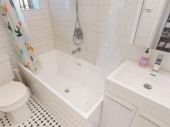 43-10 48th Avenue image 26 of 38