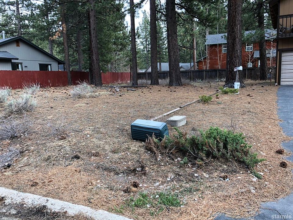 2nd image of 998 Silverwood Cir