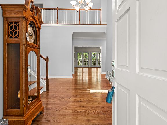 3rd image of 2058 Sewanee Ct