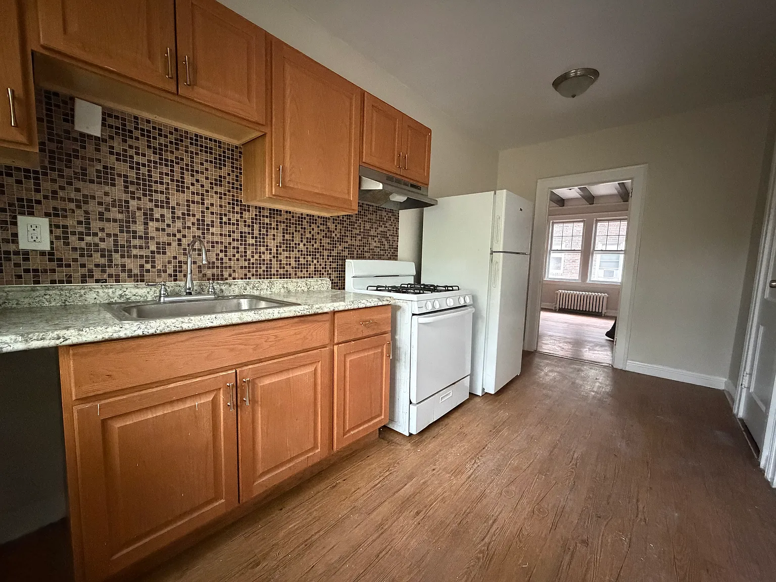 1 bed, 800 sqft, $1,295 — Photo 3