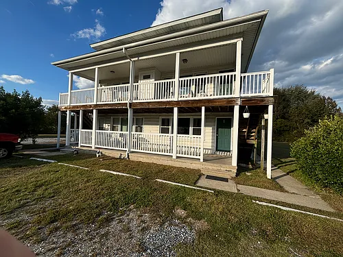 10013 Main St #5 Photo 1
