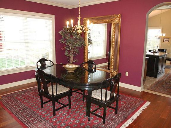 4th image of 120 Creekgate Ct
