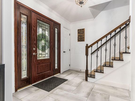 5th image of 8888 Chateau Dr