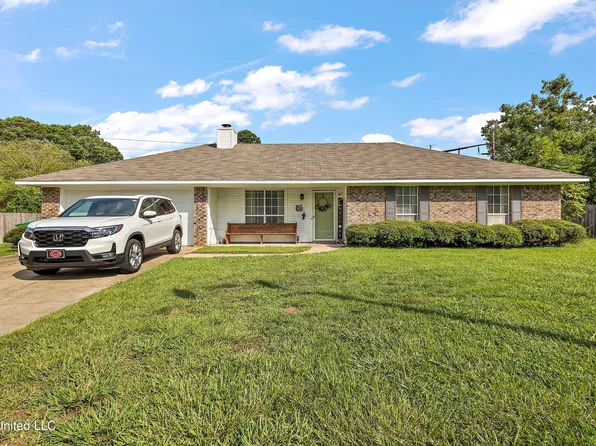 25 Riverview Cv, Byram, MS 39272