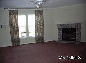 5th image of 440 Sassafras Dr