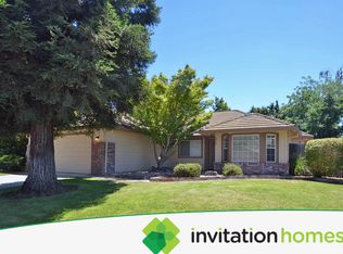 212 Quail Hollow Dr, Galt, CA 95632