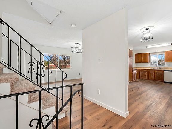 4th image of 112 Grandview Ct