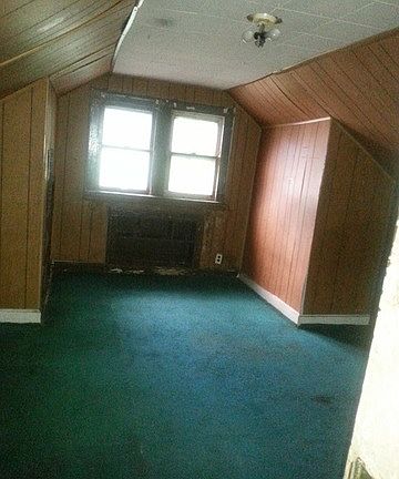 3rd image of 8459 S Oglesby Ave