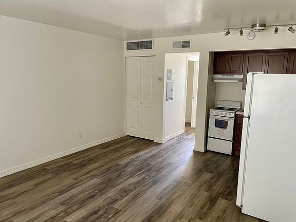 2nd image of 2301 N 28th St #2