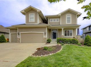 16332 W 163rd Ct, Olathe, KS 66062