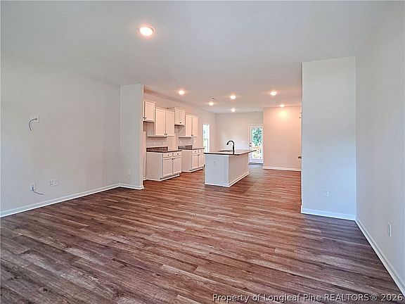5th image of 331 Appaloosa Dr