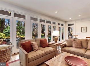 6418 Dahlonega Rd, Bethesda, MD 20816