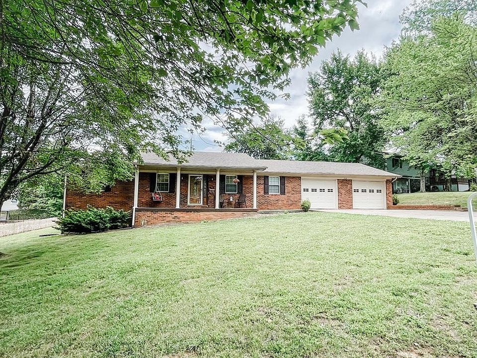 1st image of 1524 Heather Pl