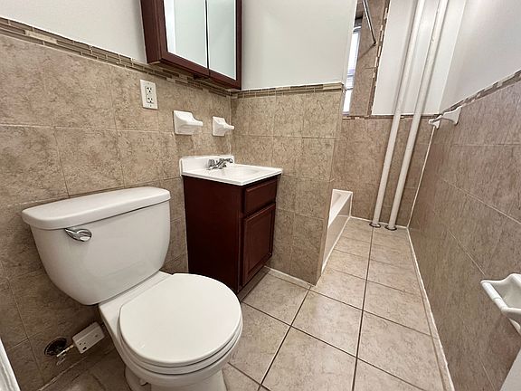 5th image of 67 Stuyvesant Ave #42