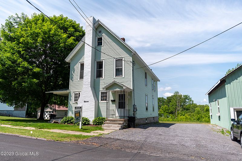 2nd image of 11 Chestnut Street