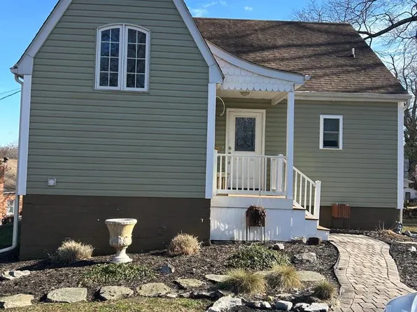 1573 Curtis Ave, Glen Burnie, MD 21060