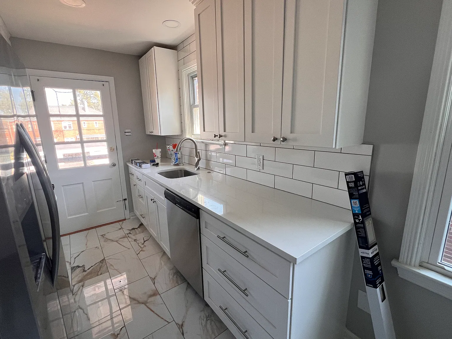 2 bed, 1000 sqft, $1,700 — Photo 2