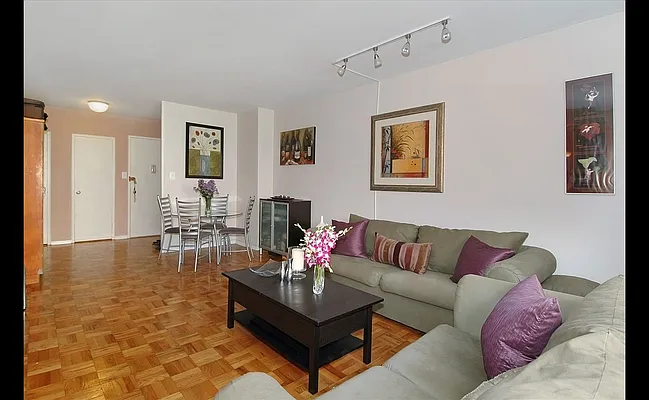 Sold by Douglas Elliman | media 36