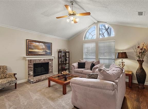 4th image of 2706 Canterbury St
