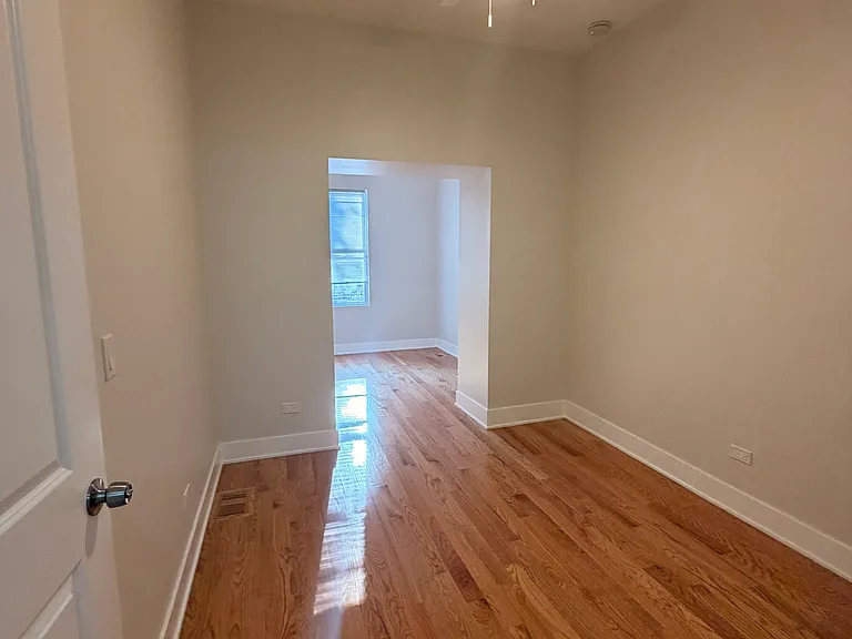 6350 S Champlain Ave #1 — Photo 8