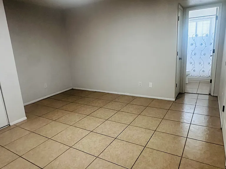1535 S Van Buren Ave #1 — Photo 15