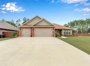 7956 Majestic Cypress Dr, Milton, FL 32583