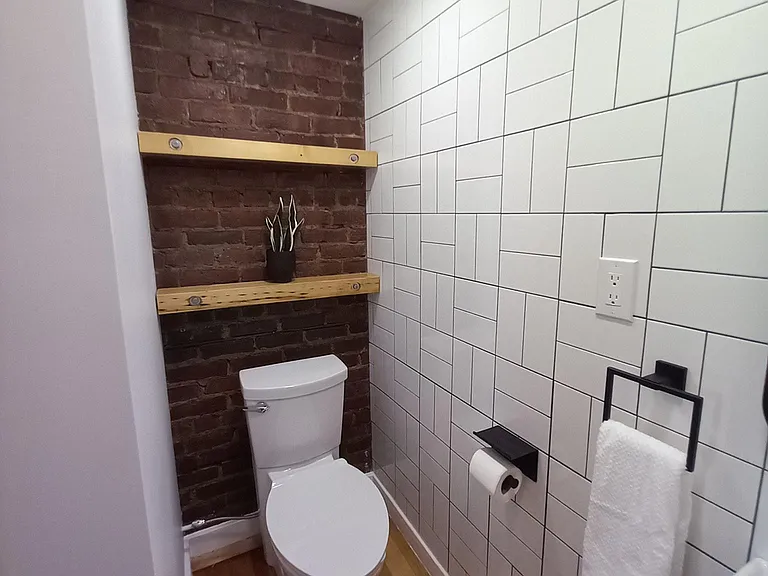 111 Remsen St #111 — Photo 13