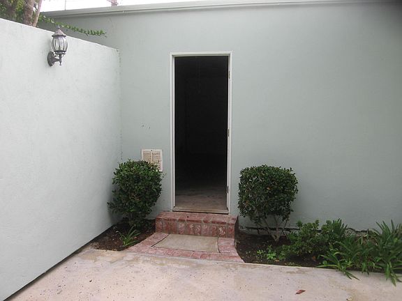 Access to Garage Thru Patio