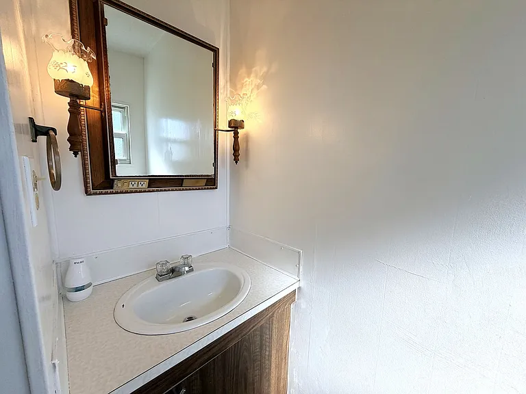 139 Gaslight Ave — Photo 17