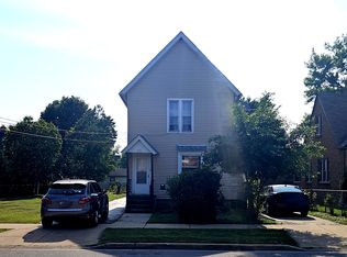 310 Hill Ave, Elgin, IL