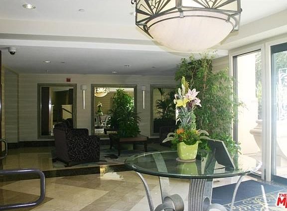 3rd image of 5625 Crescent Park W APT 118