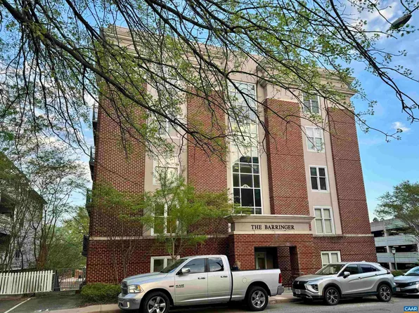 428 Monroe Ln APT 108, Charlottesville, VA 22903