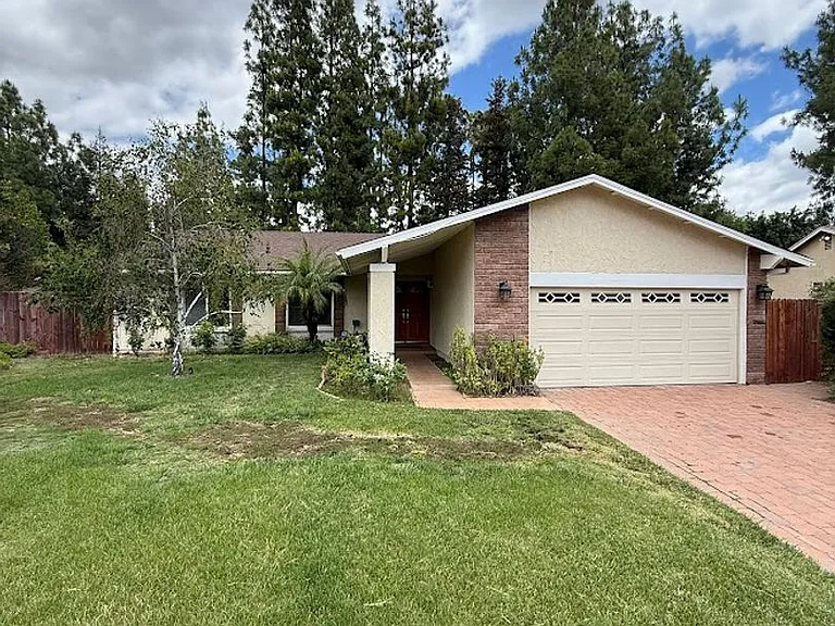 23350 Keswick St — Photo 2
