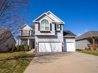 4910 Andrews Pl, Pleasant Hill, IA 50327
