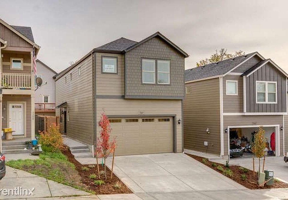 1st image of 4213 NE 34th Way
