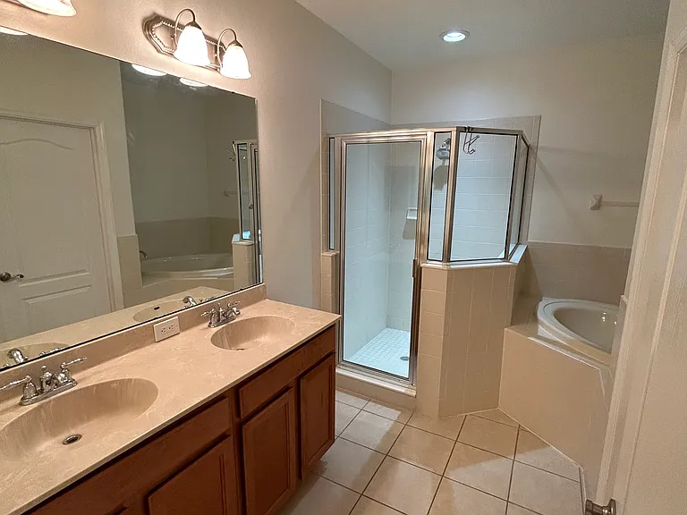 9909 Palermo Breeze Way — Photo 6