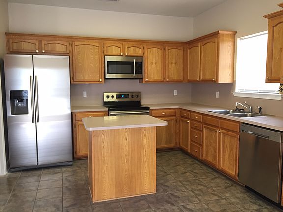 4th image of 30978 Meadow Wood Blvd