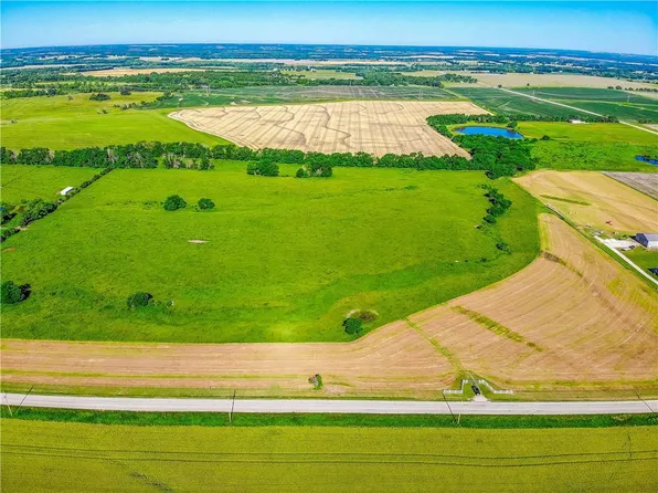 16100 Four Corners Rd, Gardner, KS 66030