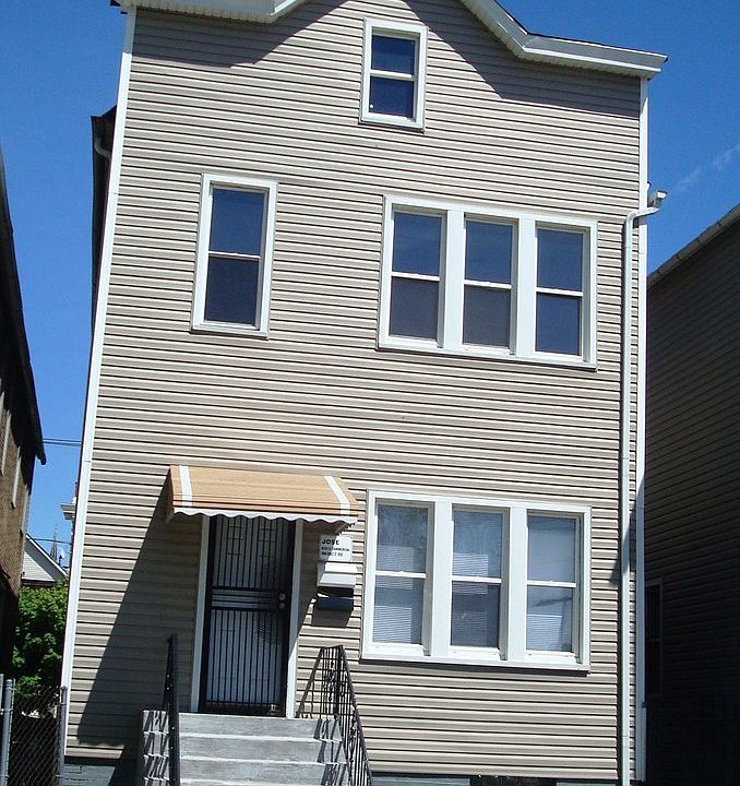 1st image of 8251 S Commercial Ave