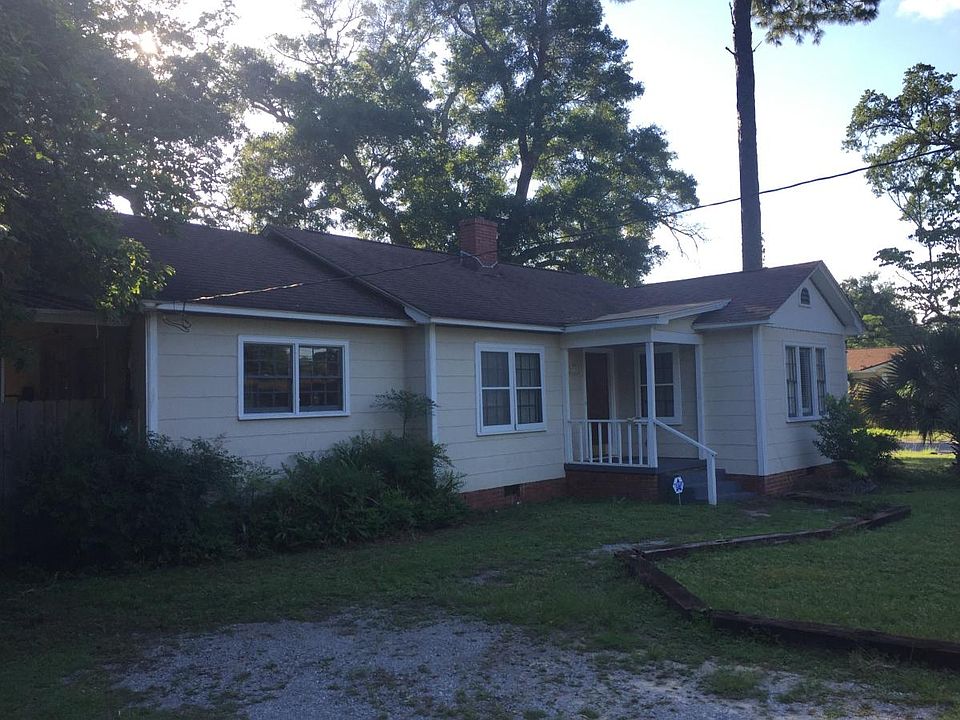 1st image of 1735 N Barcelona St