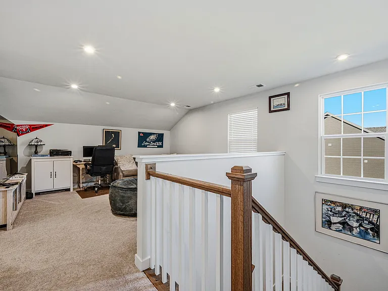 31420 Barefoot Cir — Photo 18